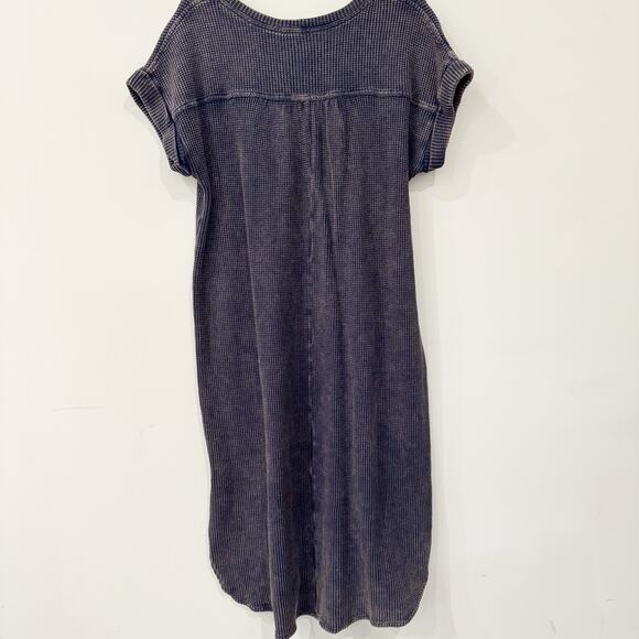 Umgee Waffle Short Sleeve Midi Dress Size Medium NWT - Picture 2 of 8